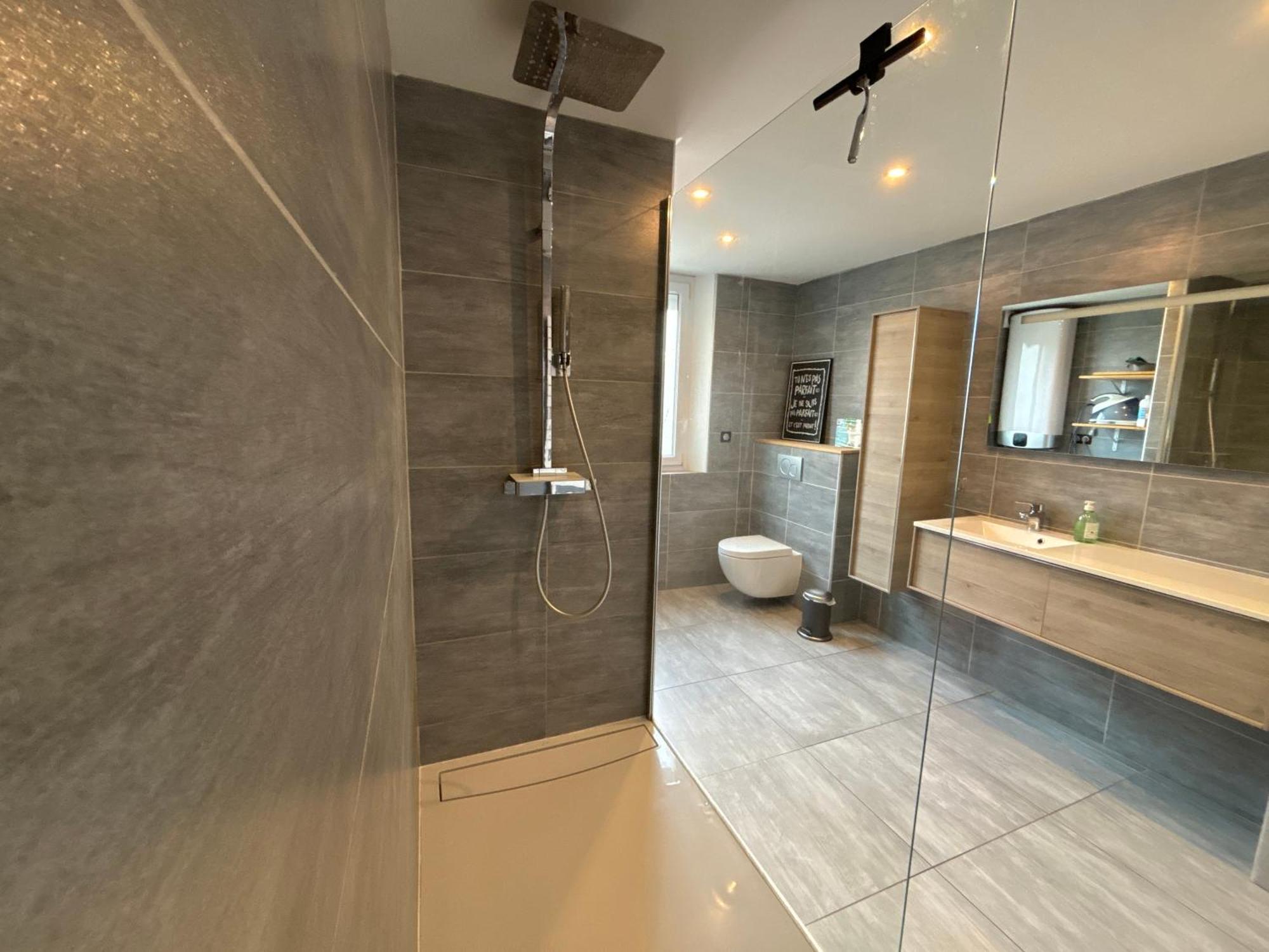 Appartement De Adrien Garage Prive Charleville-Mézières المظهر الخارجي الصورة